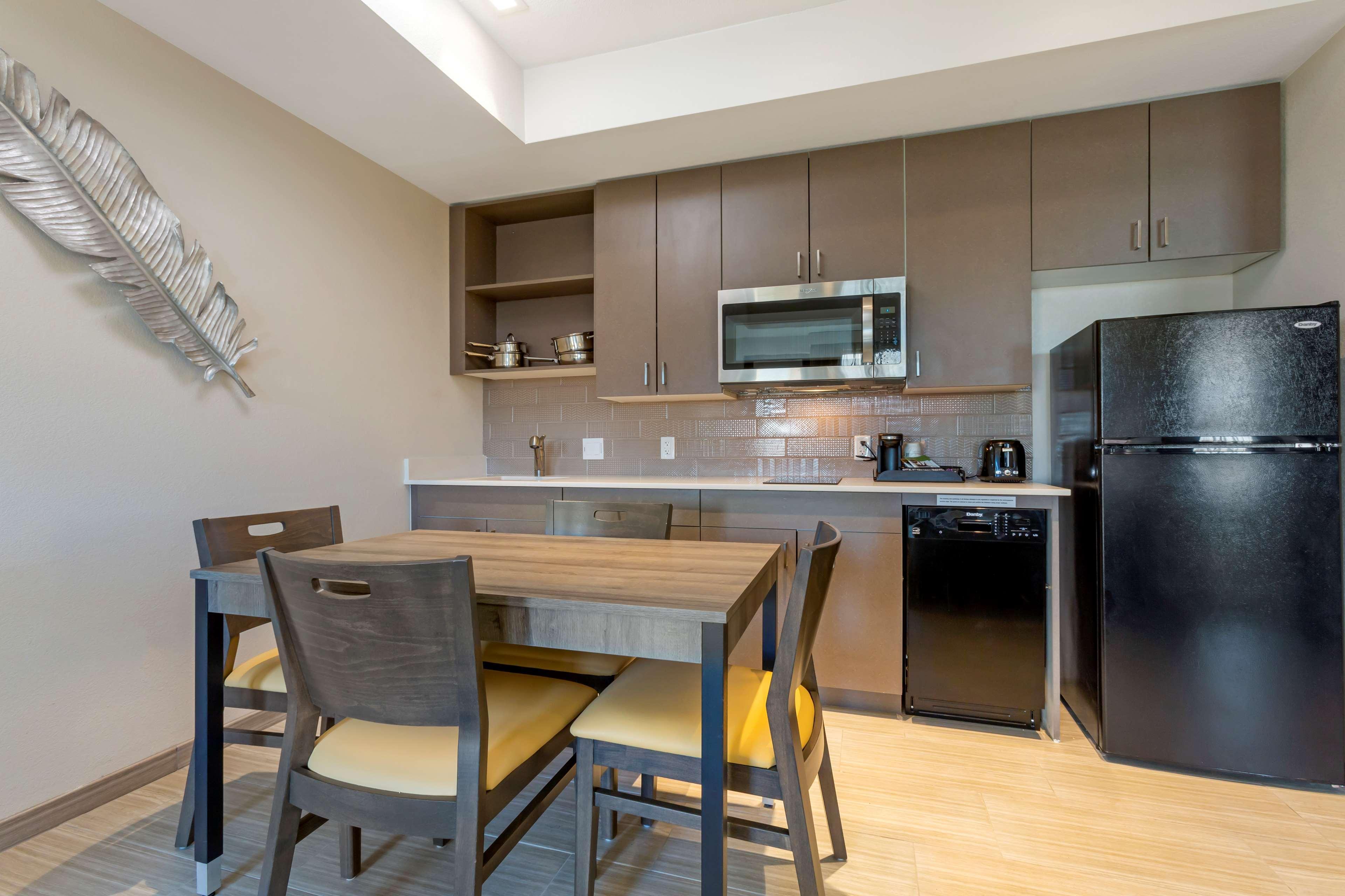 Best Western Plus Executive Residency Phoenix North Happy Valley מראה חיצוני תמונה